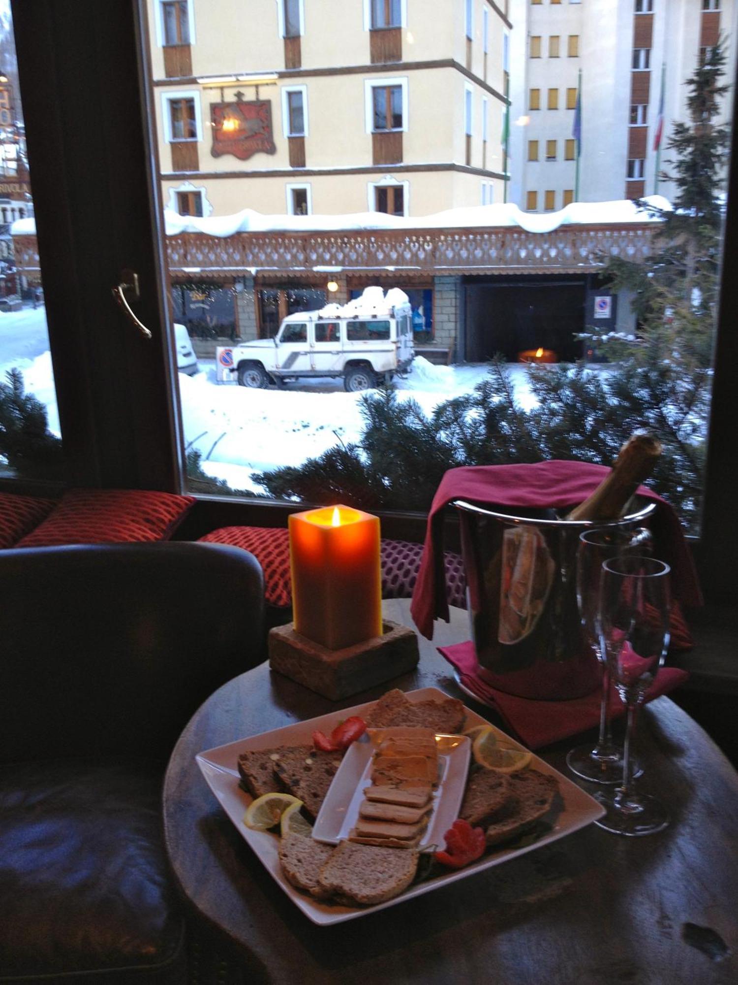 Hotel Punta Maquignaz Breuil-Cervinia Extérieur photo