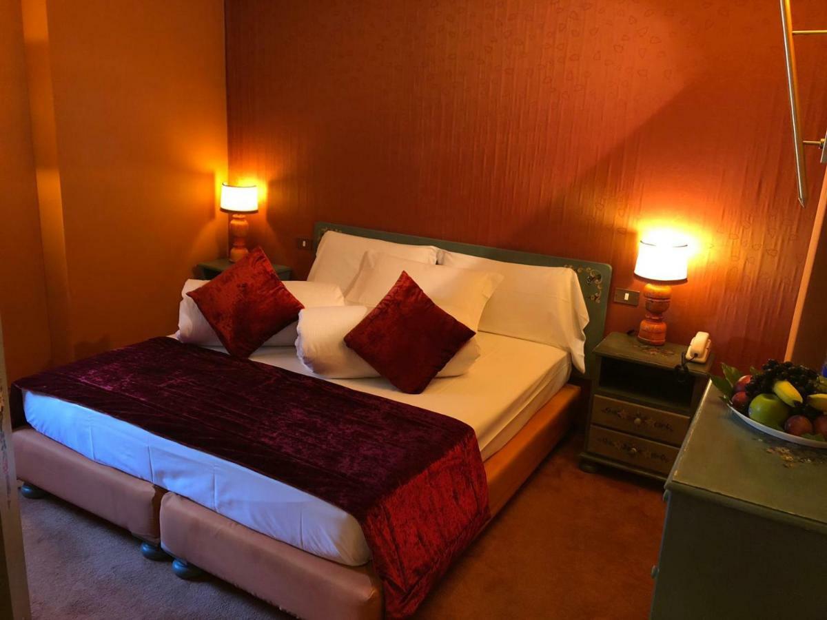 Hotel Punta Maquignaz Breuil-Cervinia Extérieur photo